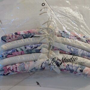 Vintage Le Studio Silk & Floral Cloth Hangers 5-Pack NWT Style #13601